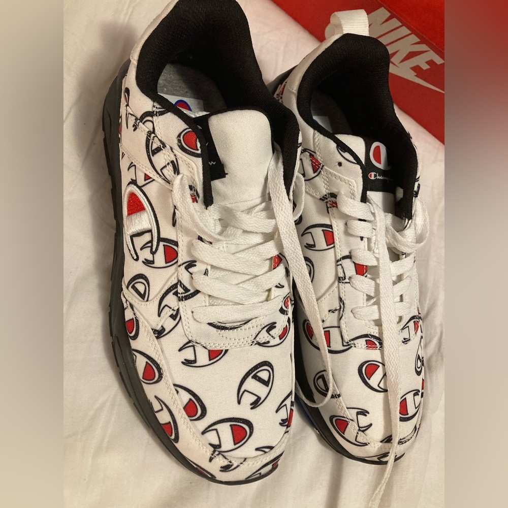 NWO BOX CHAMPION 93eighteen repeat c men shoes size 11m white/black/red